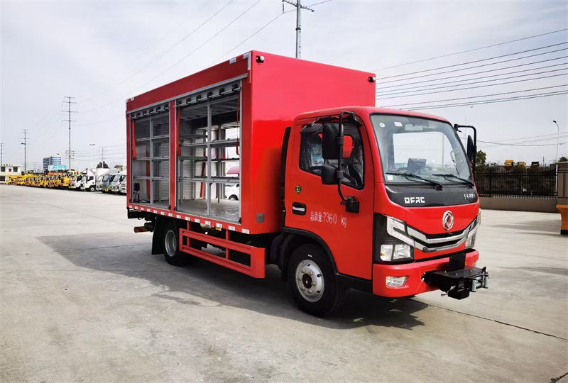 東風裝備車